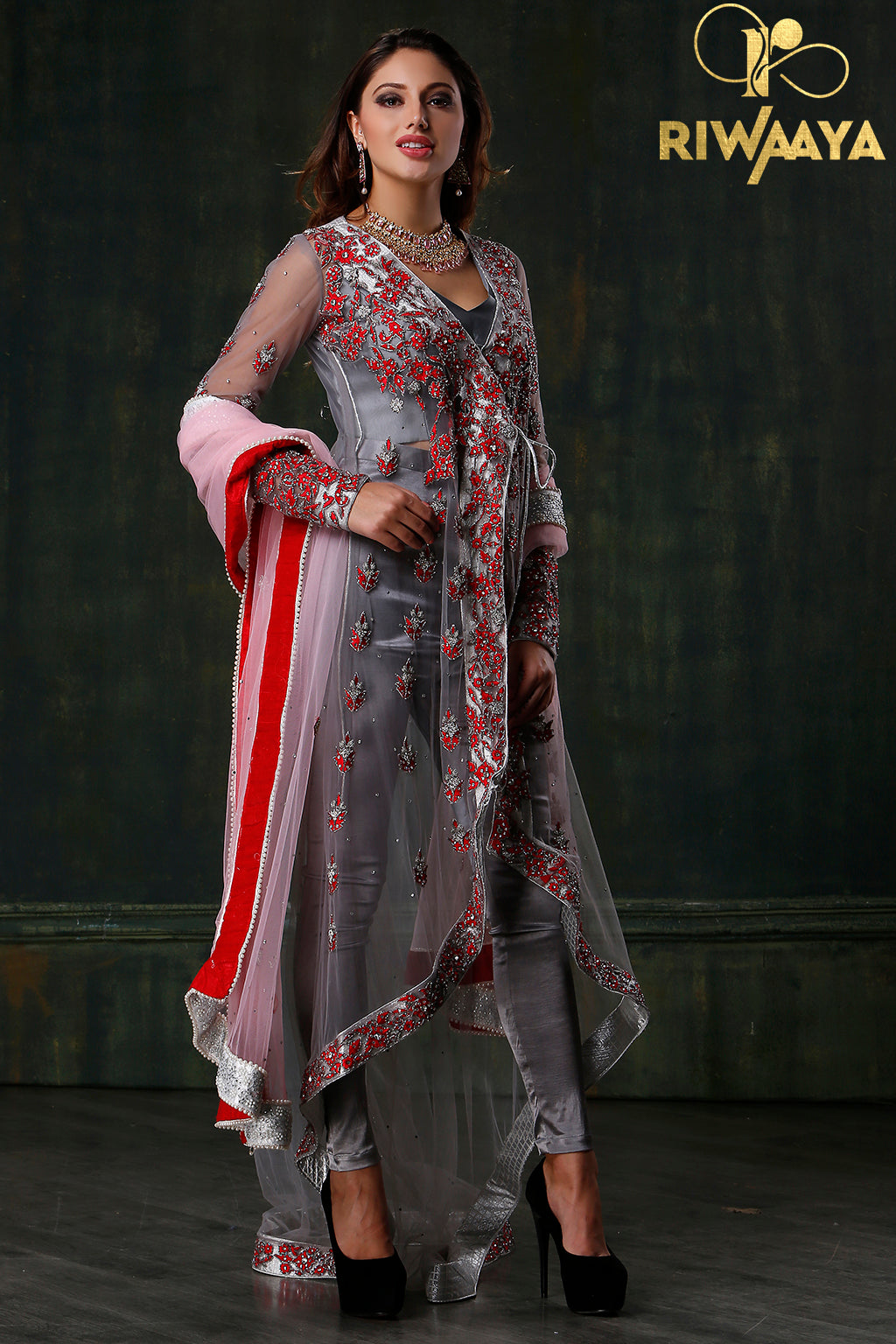 Noor e Chashm - Gray angrakha with pants