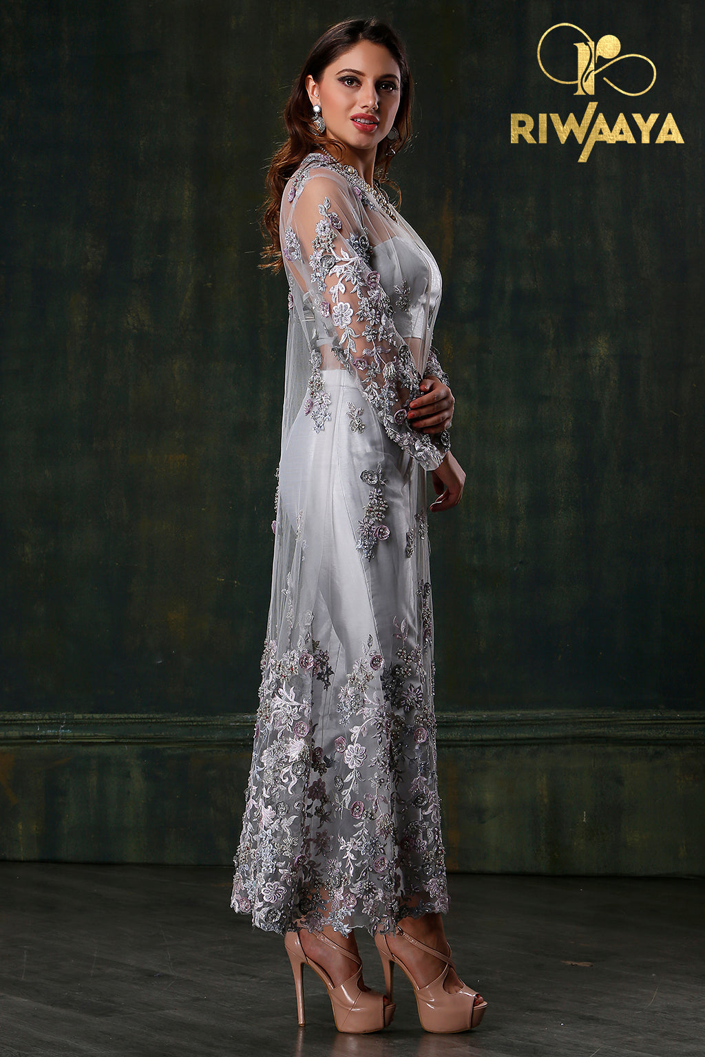 Bend the Trend - Silver Gray pants and tube with jacket